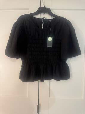Rails Short Sleeve Smocked Top Sz XL NWT